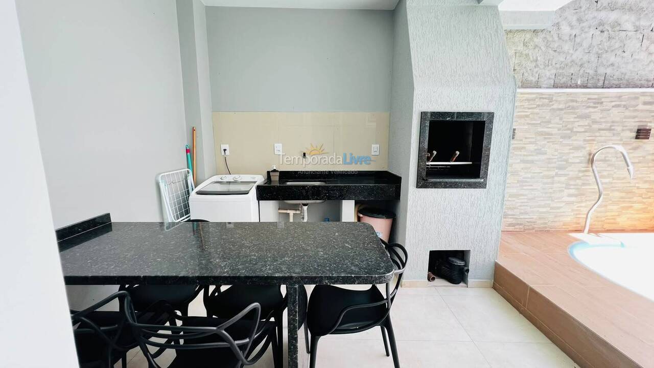 Casa para alquiler de vacaciones em Bombinhas (Canto Grande)