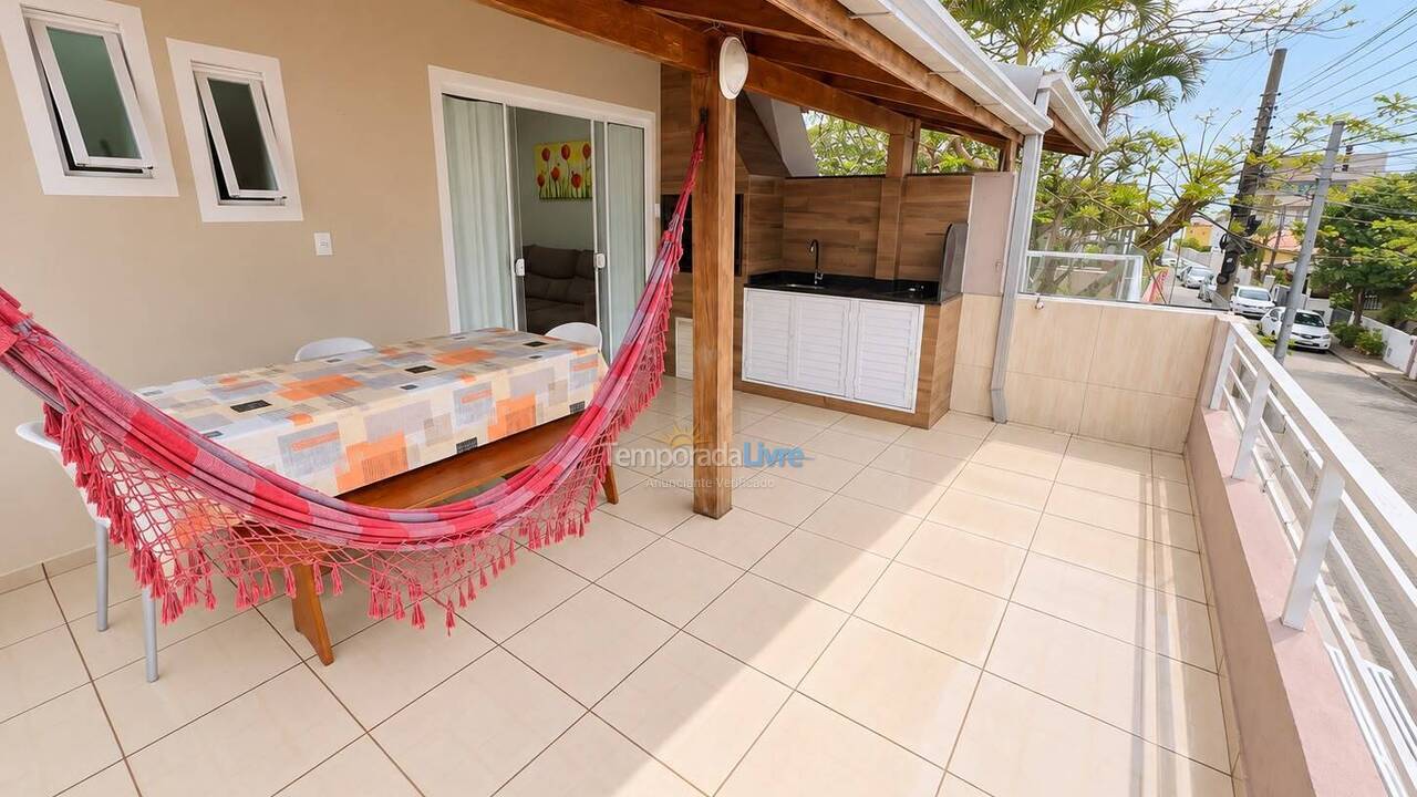 Apartment for vacation rental in Bombinhas (Canto Grande)