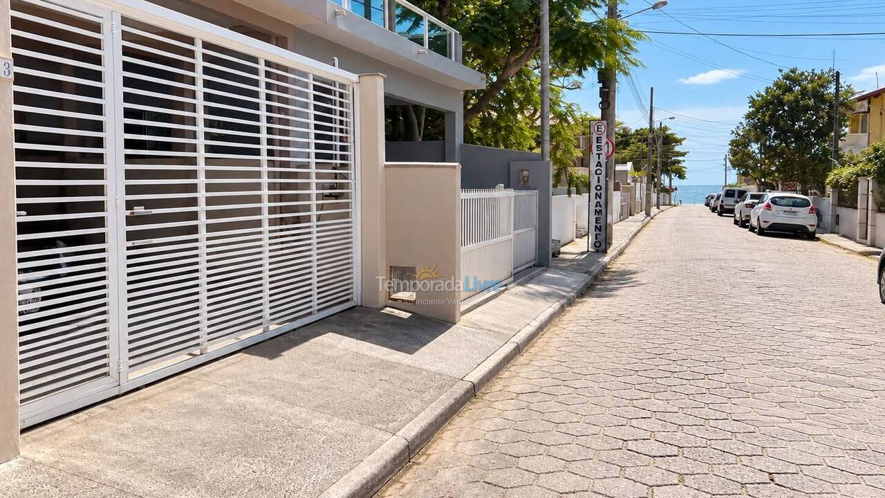 Apartment for vacation rental in Bombinhas (Canto Grande)