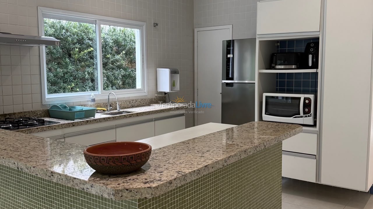 House for vacation rental in Bertioga (Jardim São Lourenço)