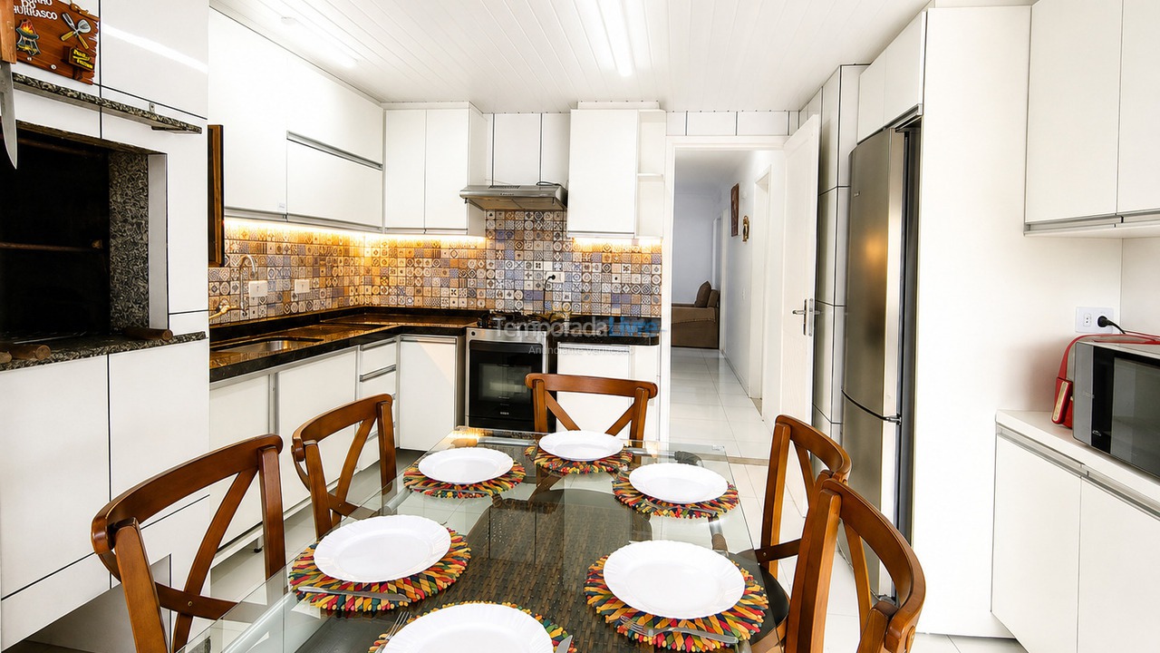Apartamento para alquiler de vacaciones em Matinhos (Caiobá)