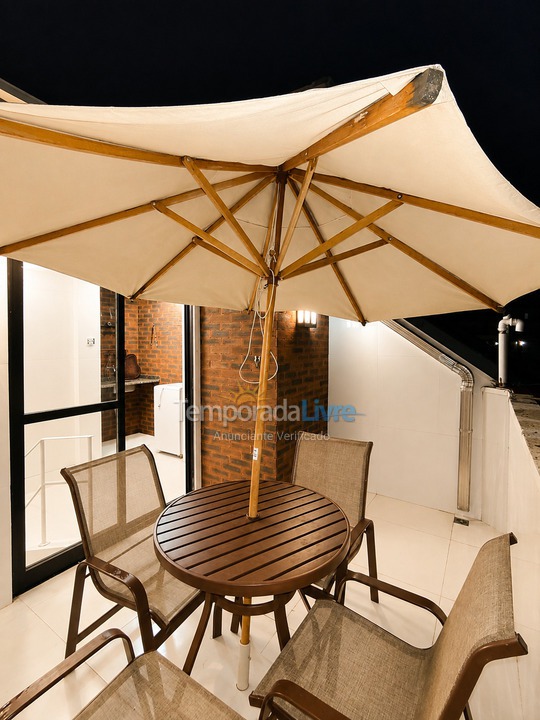 Apartamento para aluguel de temporada em Matinhos (Caiobá)