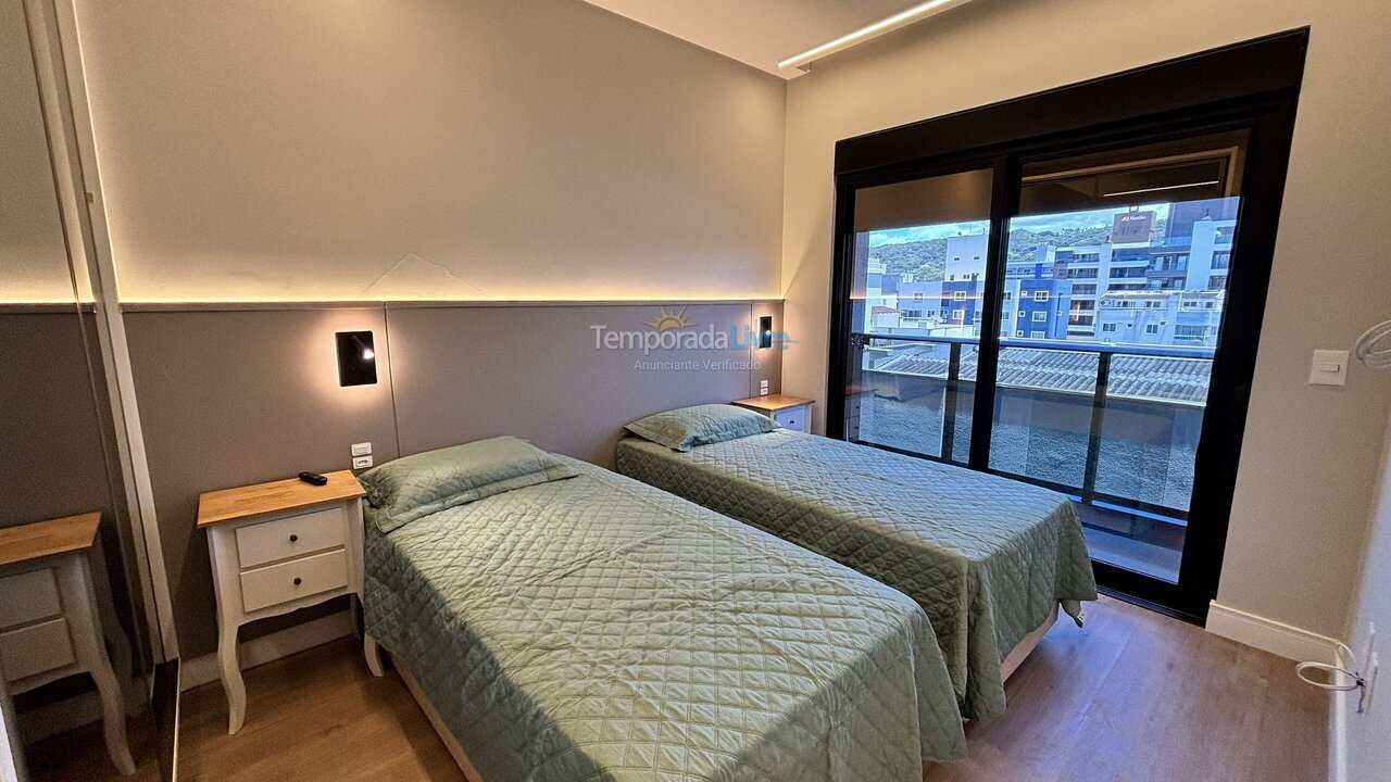Apartamento para alquiler de vacaciones em Bombinhas (Praia de Bombas)