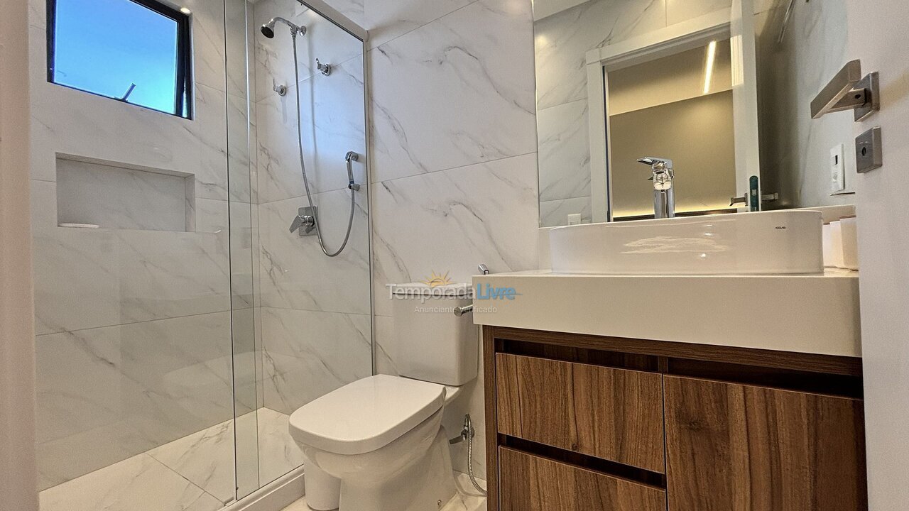 Apartamento para alquiler de vacaciones em Bombinhas (Praia de Bombas)