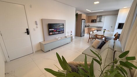 022- Apartamento 3 Suítes a 50m da Praia de Bombas