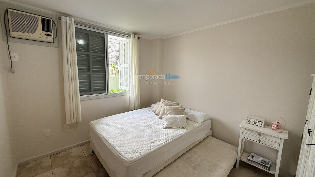 Apartment for vacation rental in Bombinhas (Praia de Bombas)