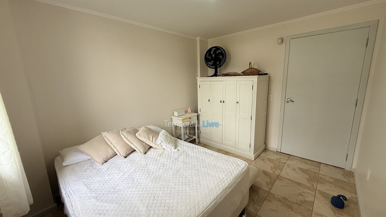 Apartment for vacation rental in Bombinhas (Praia de Bombas)