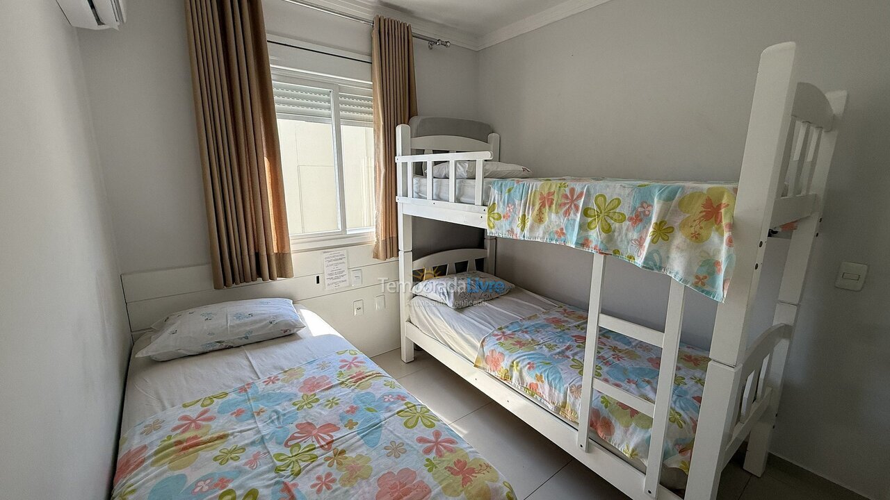 Apartamento para aluguel de temporada em Bombinhas (Praia de Bombas)