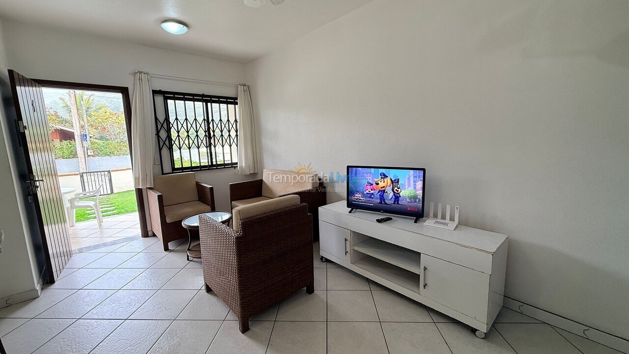 Apartment for vacation rental in Bombinhas (Praia de Bombas)