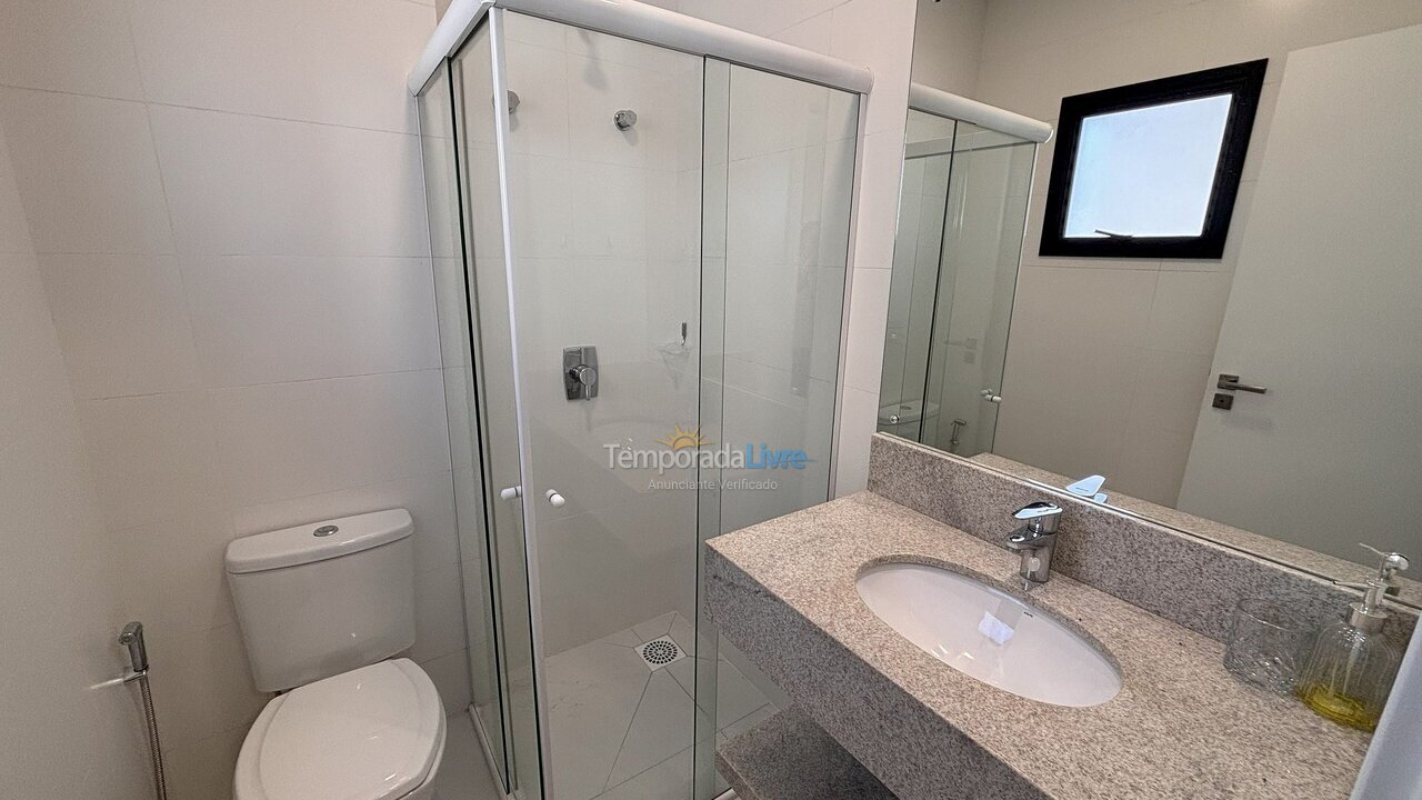 Apartamento para aluguel de temporada em Bombinhas (Praia de Bombas)