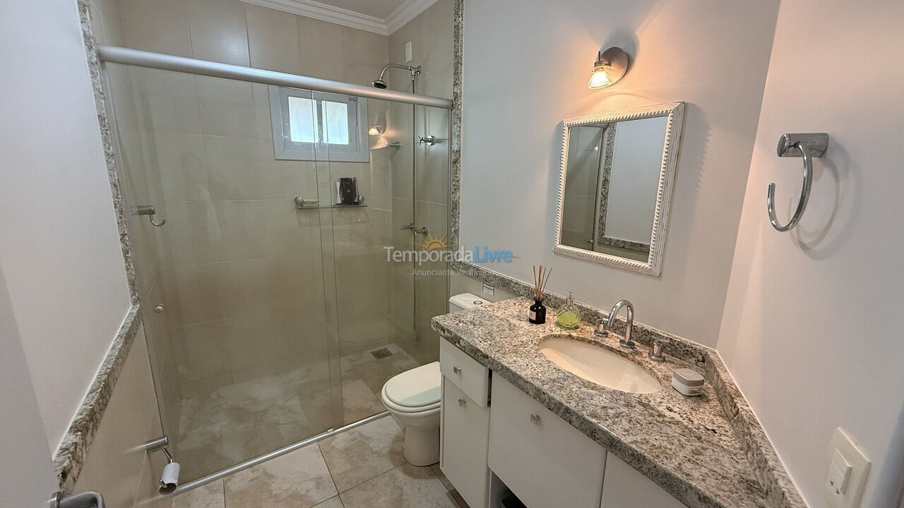 Apartment for vacation rental in Bombinhas (Praia de Bombas)