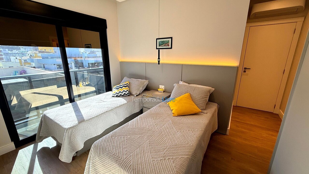 Apartamento para aluguel de temporada em Bombinhas (Praia de Bombas)