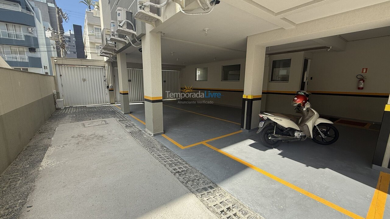Apartamento para aluguel de temporada em Bombinhas (Praia de Bombas)