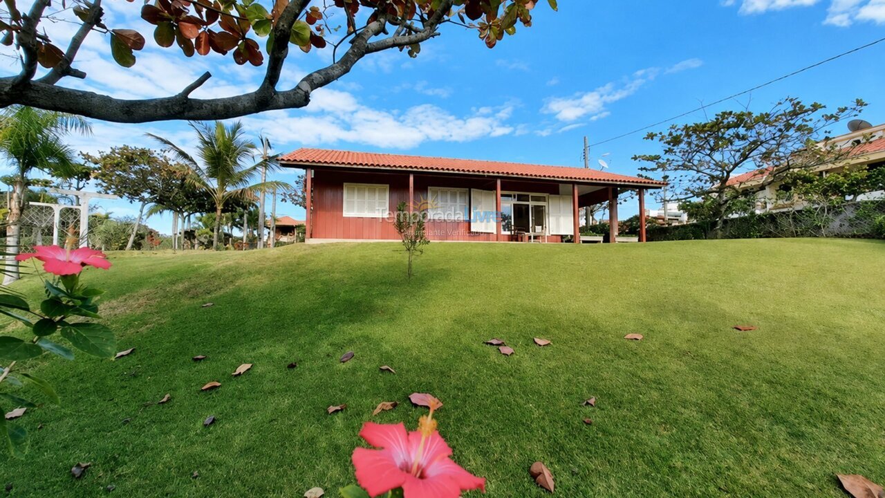 Apartamento para aluguel de temporada em Bombinhas (Praia de Bombas)
