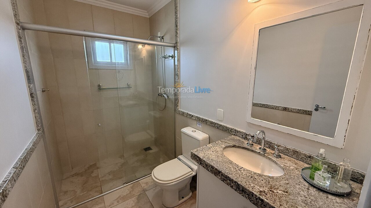Apartment for vacation rental in Bombinhas (Praia de Bombas)
