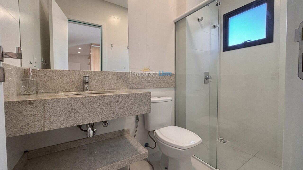Apartamento para aluguel de temporada em Bombinhas (Praia de Bombas)