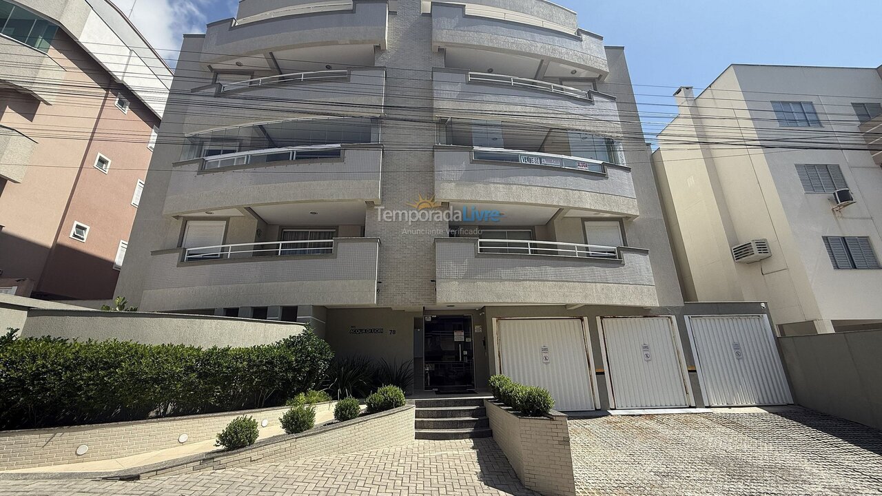 Apartamento para aluguel de temporada em Bombinhas (Praia de Bombas)