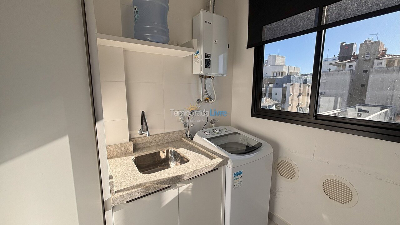 Apartamento para aluguel de temporada em Bombinhas (Praia de Bombas)