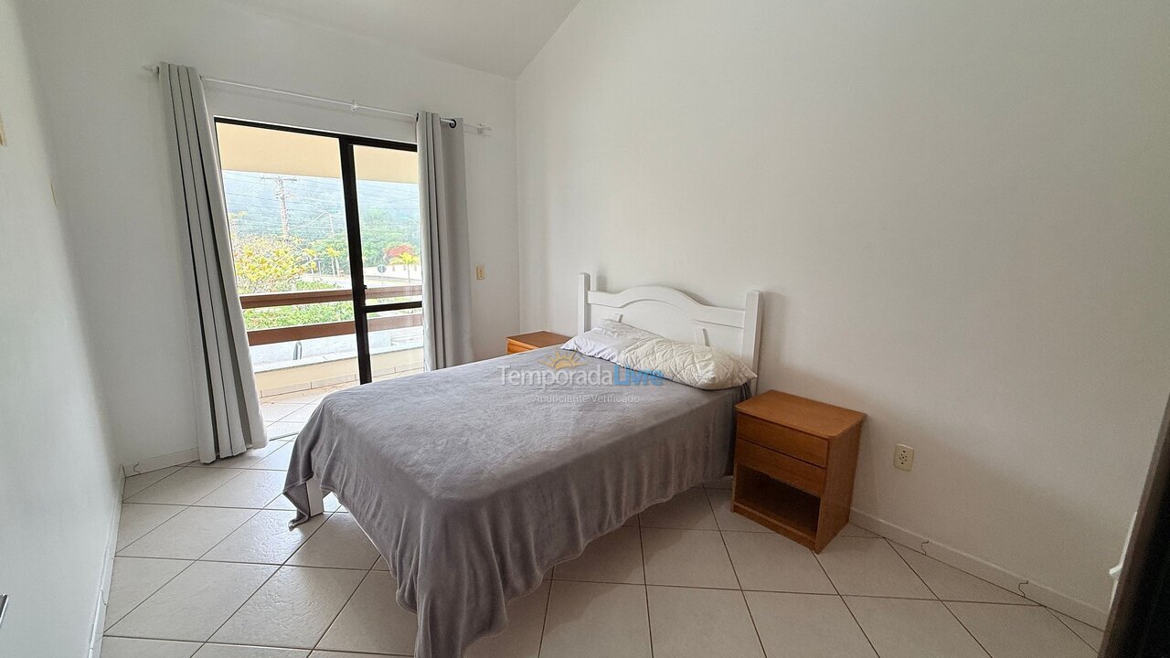 Apartment for vacation rental in Bombinhas (Praia de Bombas)