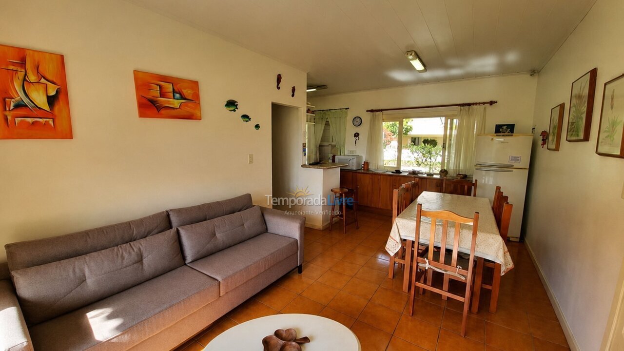 Apartamento para aluguel de temporada em Bombinhas (Praia de Bombas)