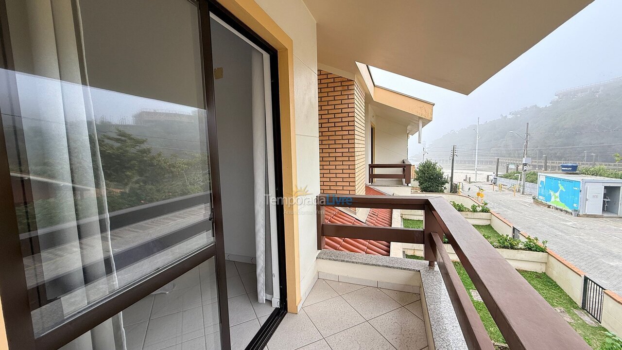 Apartment for vacation rental in Bombinhas (Praia de Bombas)