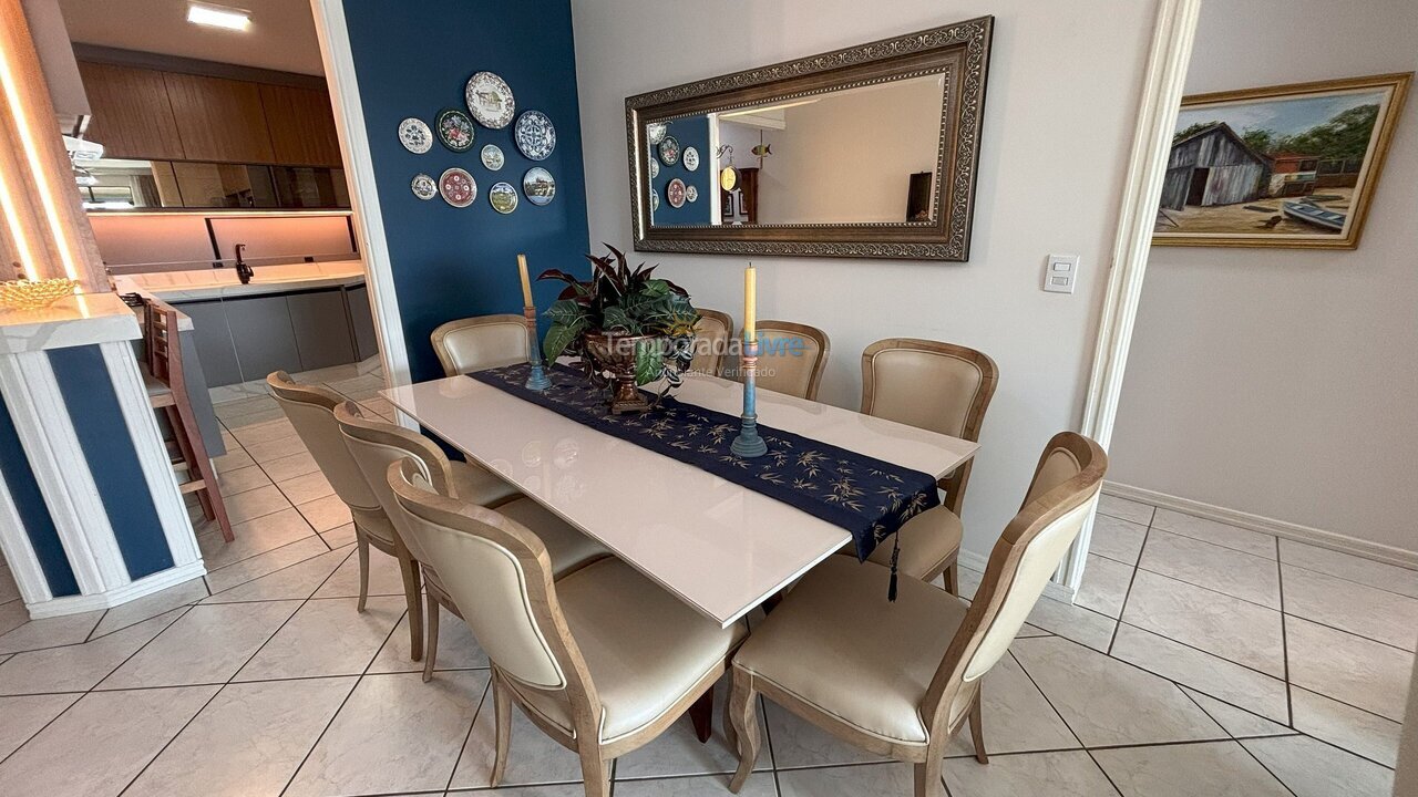 Apartamento para alquiler de vacaciones em Bombinhas (Praia de Bombas)