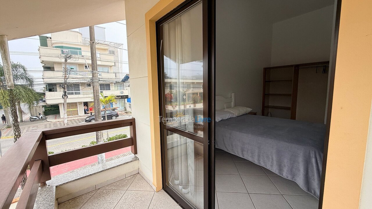 Apartment for vacation rental in Bombinhas (Praia de Bombas)