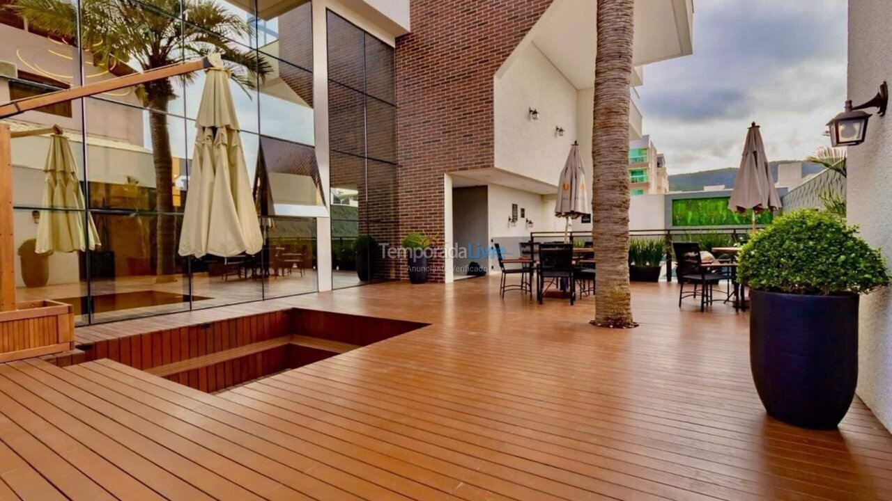 Apartamento para aluguel de temporada em Bombinhas (Praia de Bombas)