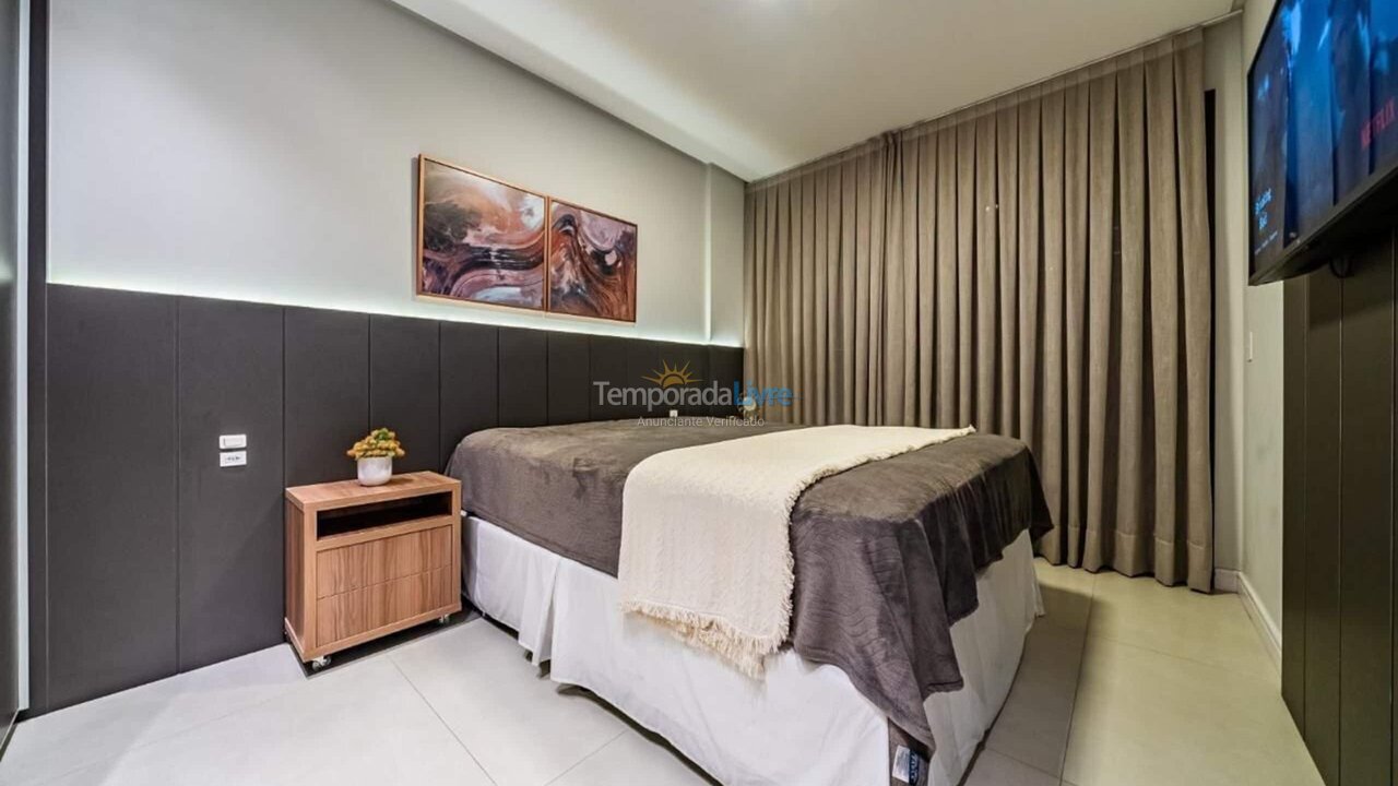 Apartamento para aluguel de temporada em Bombinhas (Praia de Bombas)