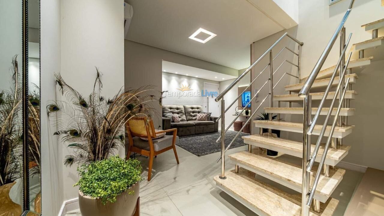 Apartamento para aluguel de temporada em Bombinhas (Praia de Bombas)