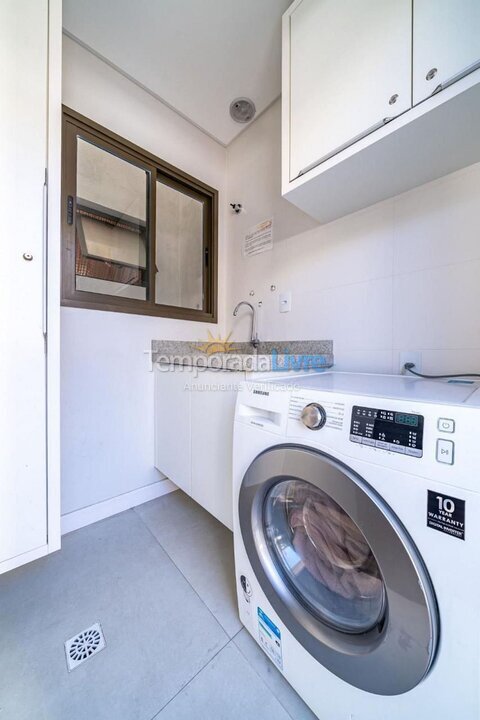 Apartamento para aluguel de temporada em Bombinhas (Praia de Bombas)