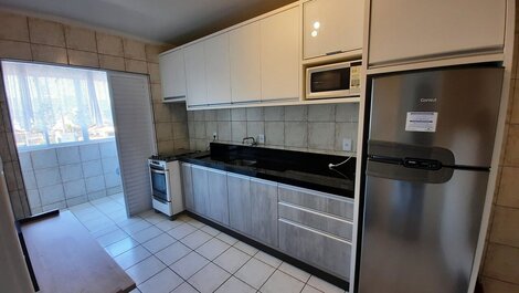 256 - Apto em Bombas | 2 Quartos a 120m da Praia
