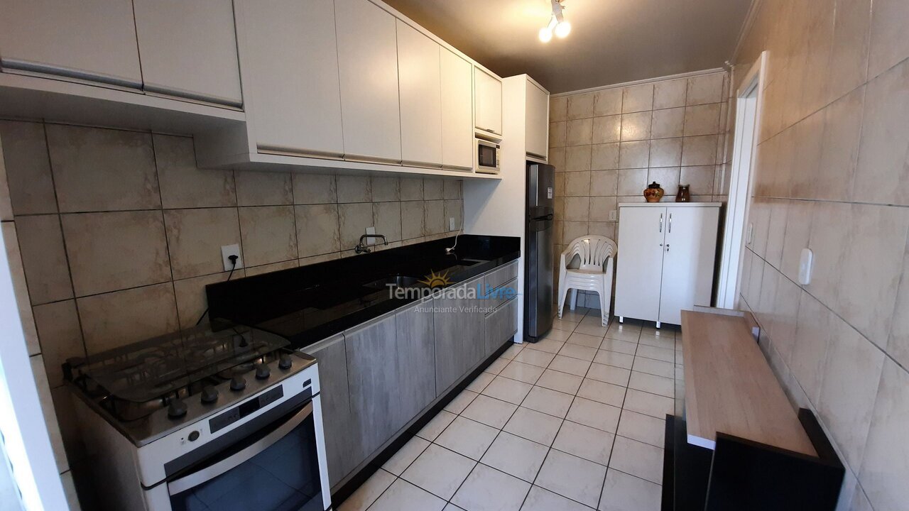 Apartamento para aluguel de temporada em Bombinhas (Praia de Bombas)