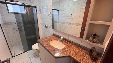 174B - Apartamento de 3 habitaciones a 50 metros del mar en Bombas Beach.
