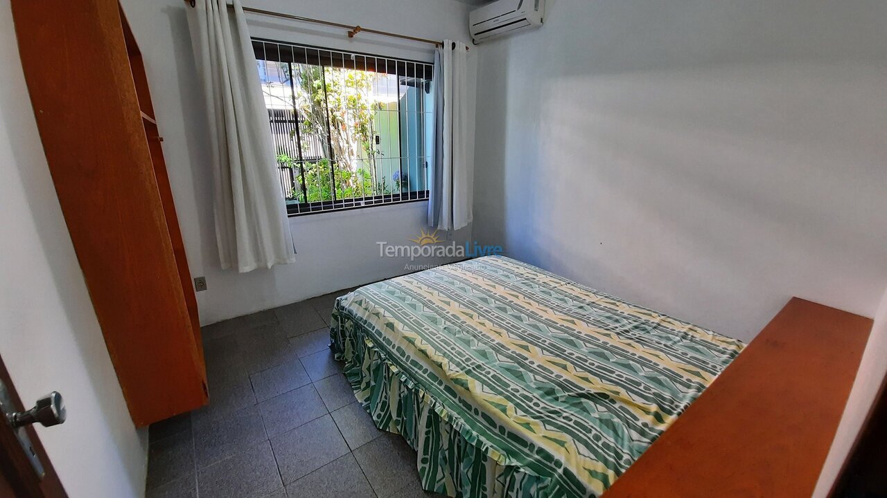 Casa para alquiler de vacaciones em Bombinhas (Praia de Bombas)