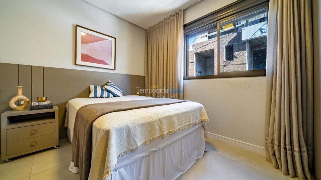 Apartamento para aluguel de temporada em Bombinhas (Praia de Bombas)