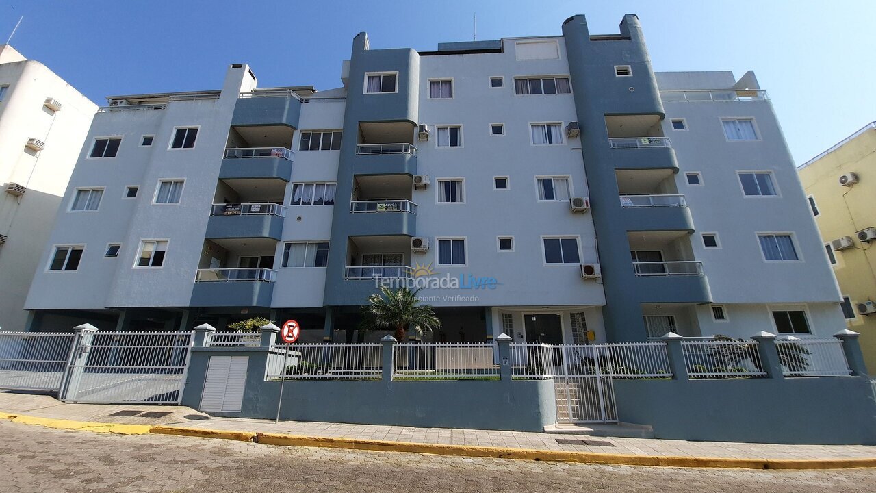 Apartamento para aluguel de temporada em Bombinhas (Praia de Bombas)