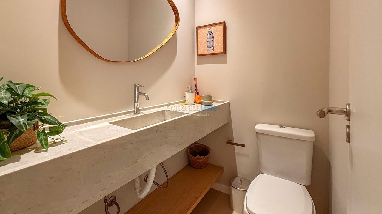 Apartment for vacation rental in Bombinhas (Mariscal)