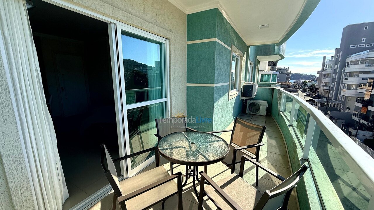 Apartment for vacation rental in Bombinhas (Praia de Bombinhas)