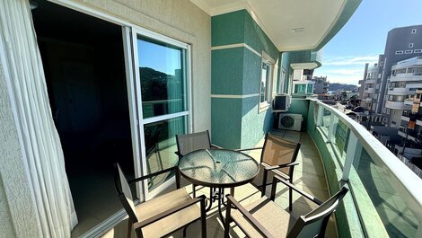 141A - 2-Bedroom Apartment 200m from Bombinhas Beach
