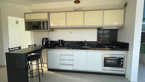 180- Penthouse for 6 people 50 meters from Bombas Beach