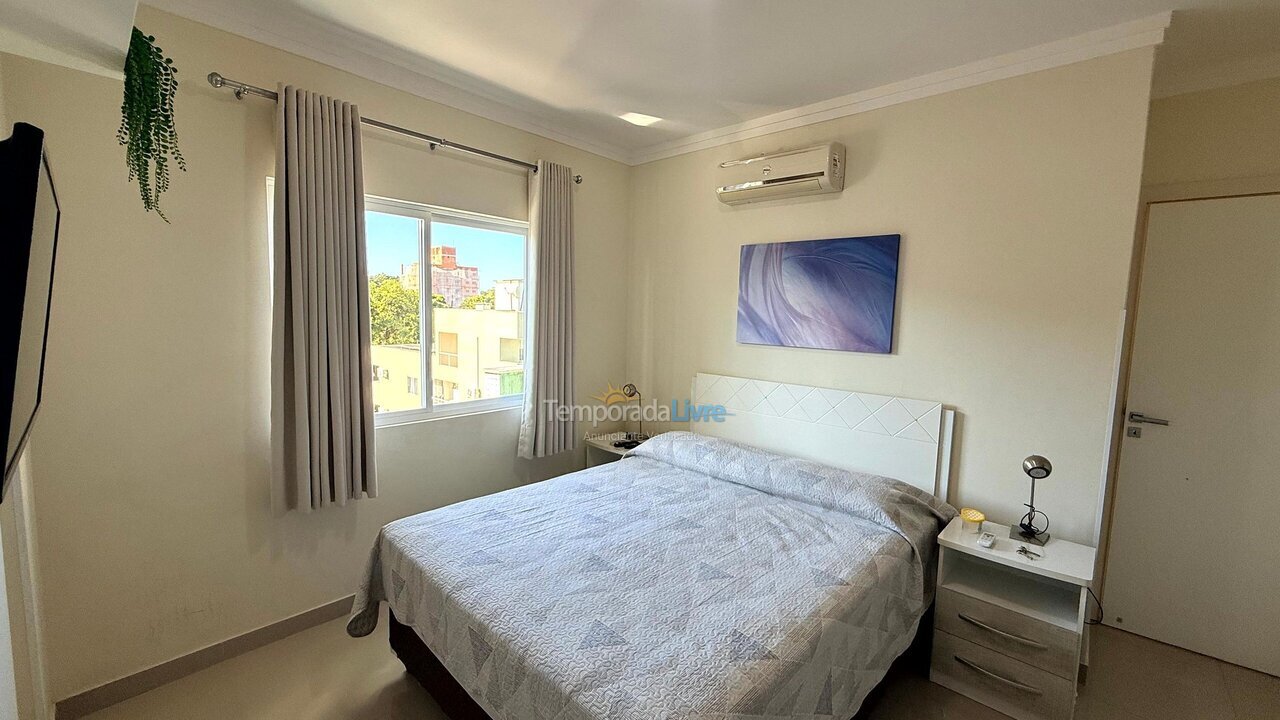 Apartment for vacation rental in Bombinhas (Praia de Bombinhas)