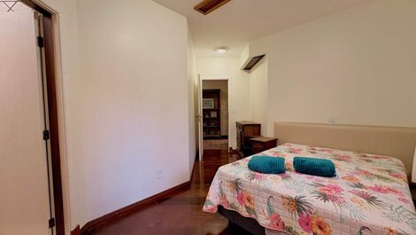 Casa con 5 habitaciones, a 150 m de la playa | Bombas