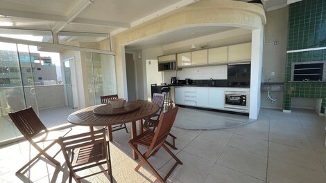 180- Penthouse for 6 people 50 meters from Bombas Beach