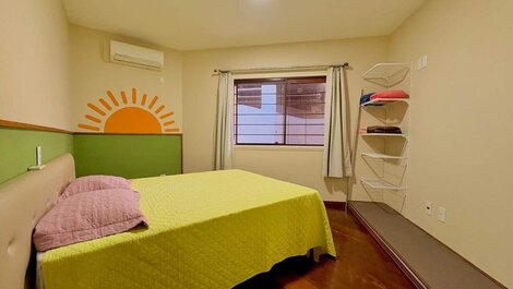 Casa con 5 habitaciones, a 150 m de la playa | Bombas