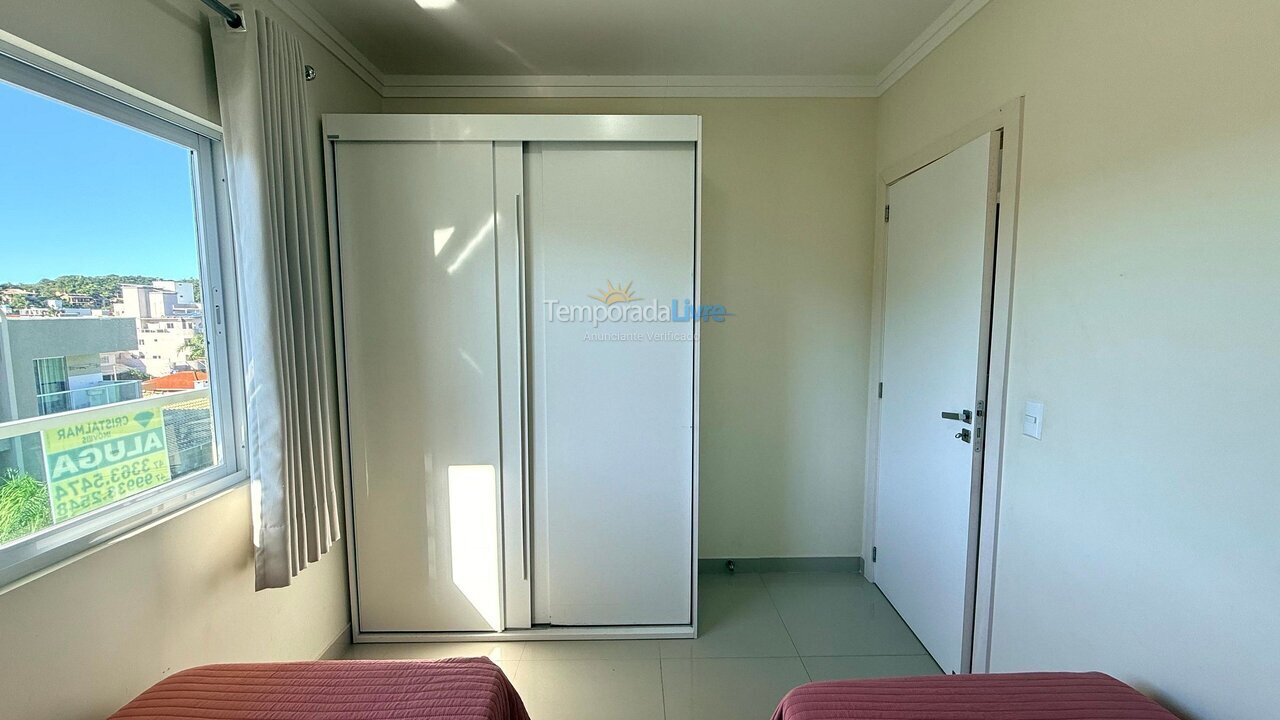 Apartment for vacation rental in Bombinhas (Praia de Bombinhas)