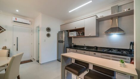 L004 - Garden Apartment 250m from the Sea in Canto Grande