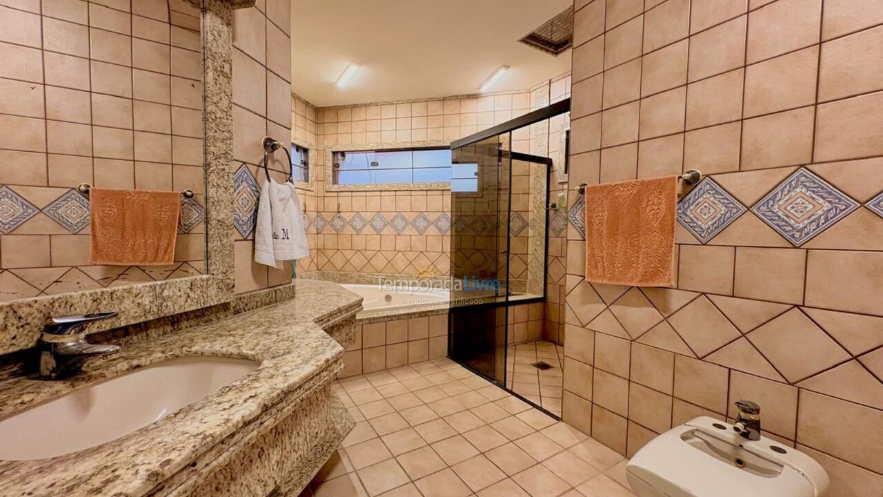 Casa para alquiler de vacaciones em Bombinhas (Praia de Bombas)
