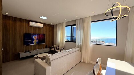 037- HIGH STANDARD Apartment with 3 Suites, 80m from the Beach in a condominium with...