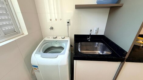 141A - 2-Bedroom Apartment 200m from Bombinhas Beach